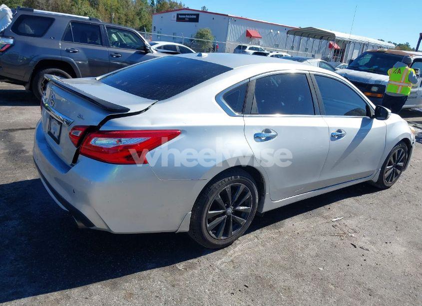 Photo 4 of 2017 Nissan Altima 2.5 SL (VIN 1N4AL3AP0HC188107)