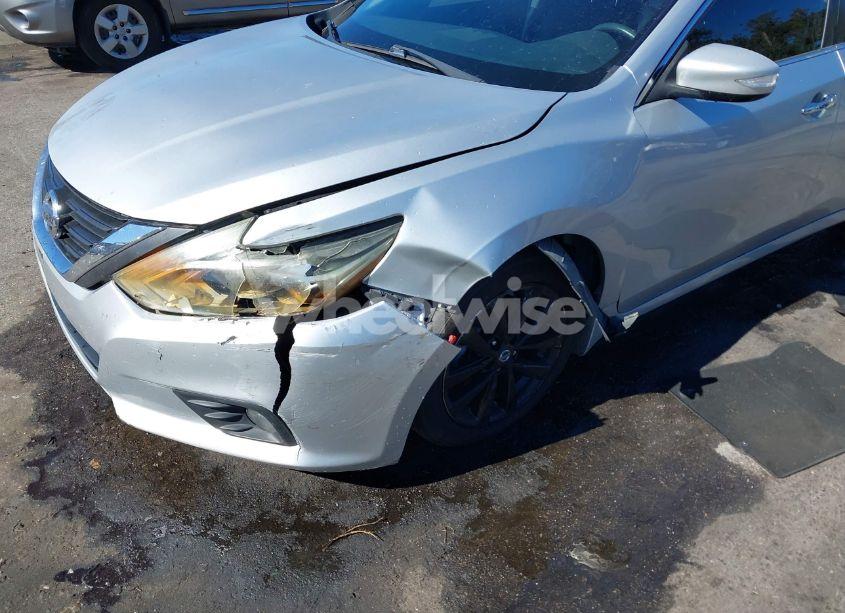 Photo 6 of 2017 Nissan Altima 2.5 SL (VIN 1N4AL3AP0HC188107)