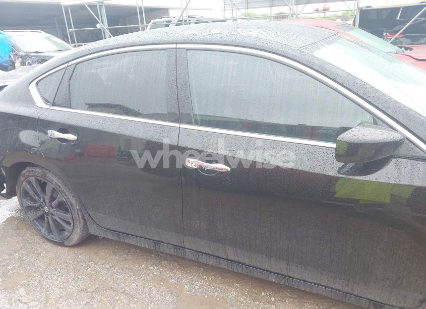 Photo 13 of 2017 Nissan Altima 2.5 SR (VIN 1N4AL3AP0HC188558)