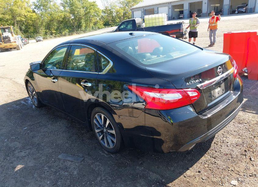 Photo 3 of 2017 Nissan Altima 2.5 SV (VIN 1N4AL3AP0HC209358)