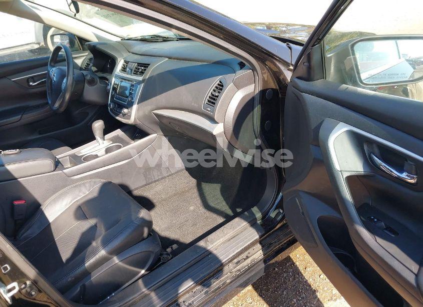 Photo 5 of 2017 Nissan Altima 2.5 SV (VIN 1N4AL3AP0HC209358)