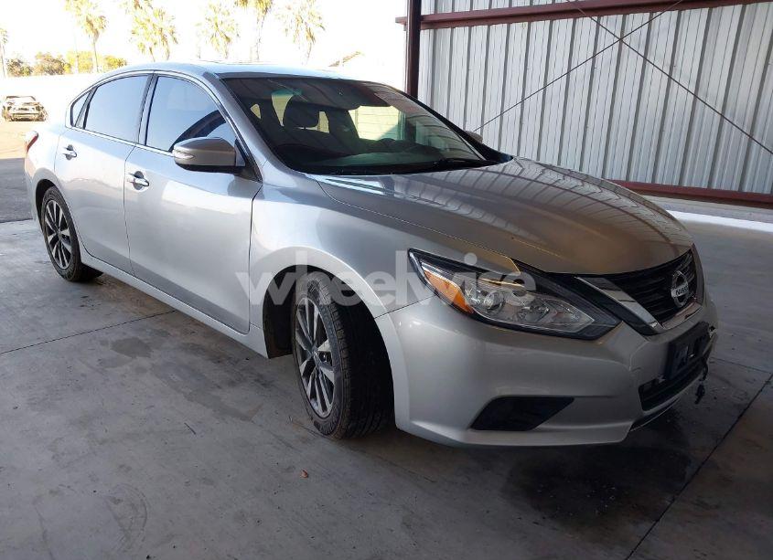 2017 Nissan Altima 2.5/2.5 S/2.5 SL/2.5 SR/2.5 SV (VIN 1N4AL3AP0HC211904) main photo