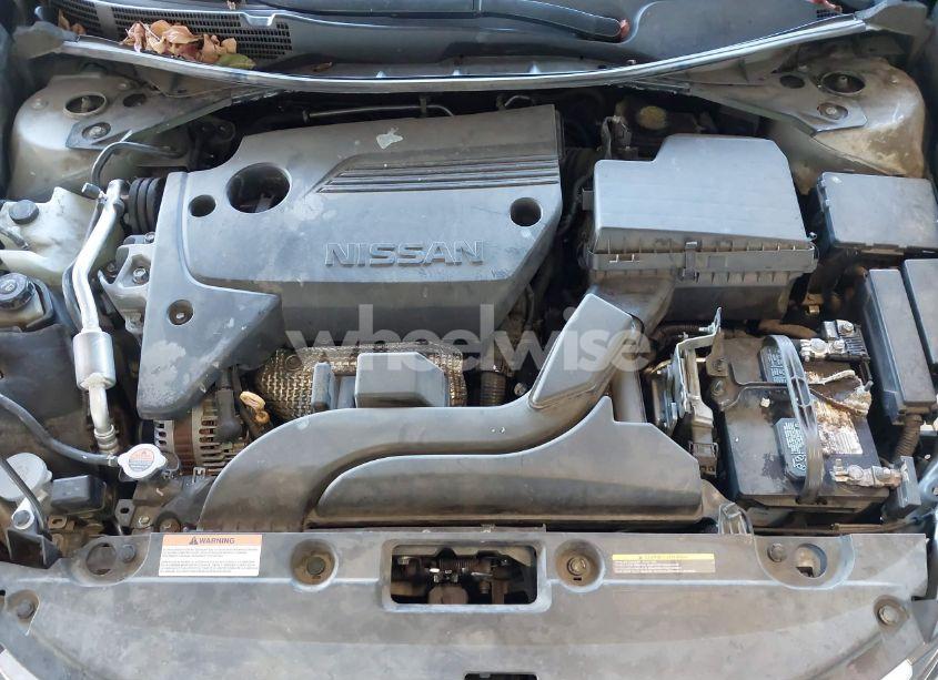 Photo 10 of 2017 Nissan Altima 2.5/2.5 S/2.5 SL/2.5 SR/2.5 SV (VIN 1N4AL3AP0HC211904)