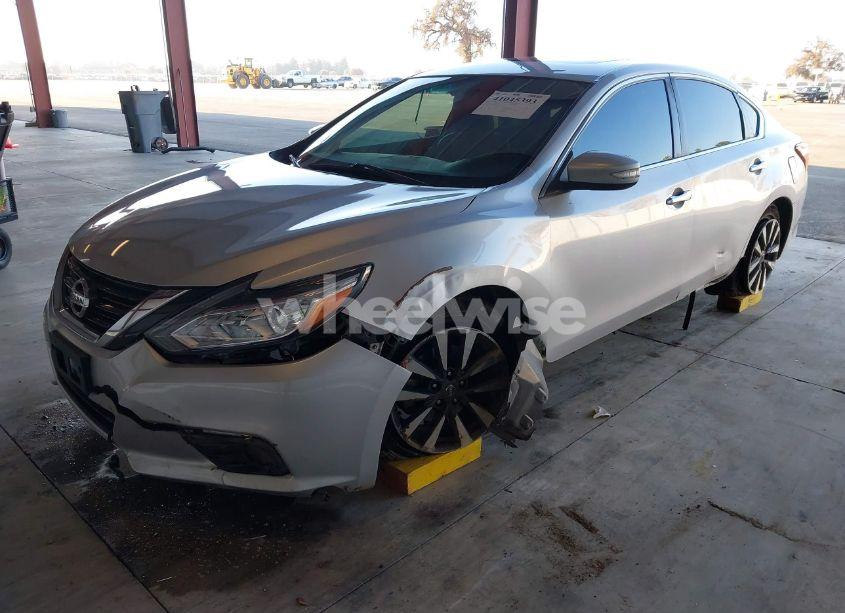 Photo 2 of 2017 Nissan Altima 2.5/2.5 S/2.5 SL/2.5 SR/2.5 SV (VIN 1N4AL3AP0HC211904)