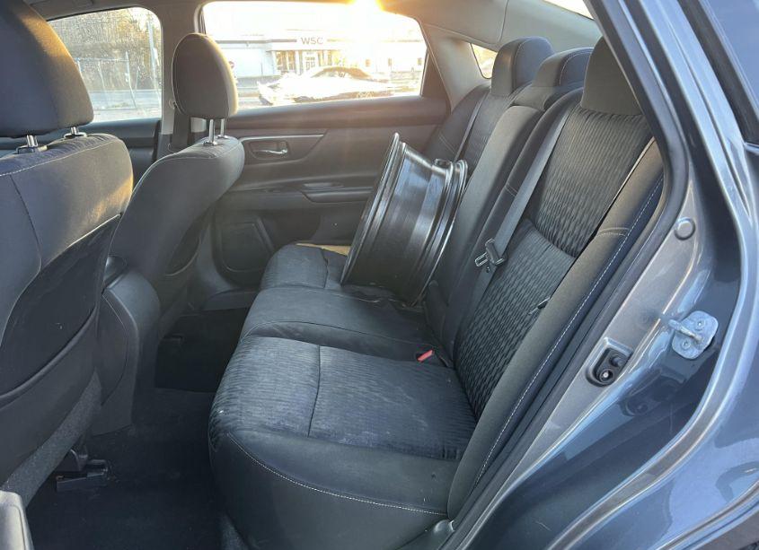 Photo 8 of 2017 Nissan Altima 2.5 SV (VIN 1N4AL3AP0HC220568)