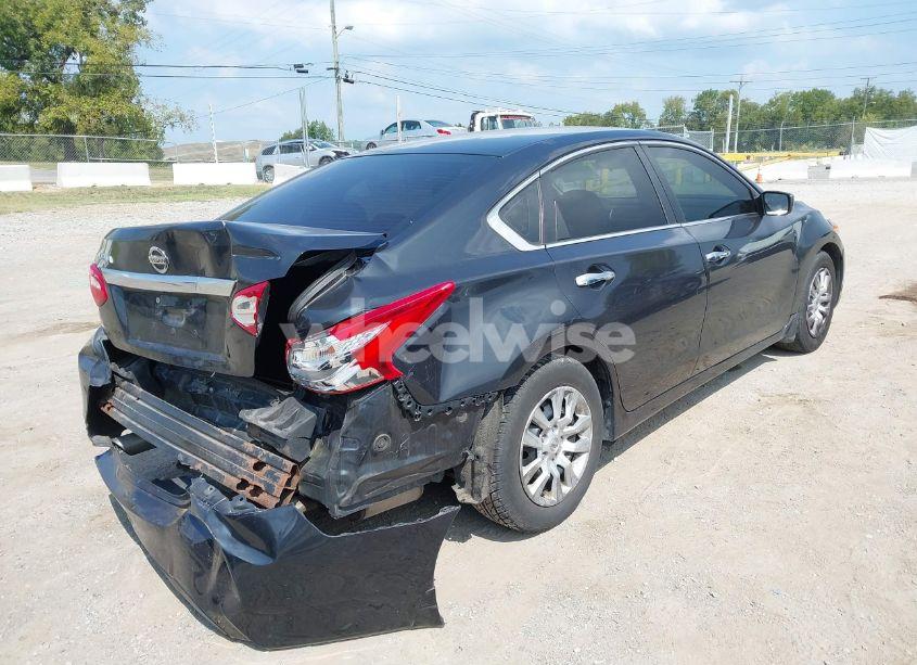Photo 4 of 2017 Nissan Altima 2.5 S (VIN 1N4AL3AP0HC222661)