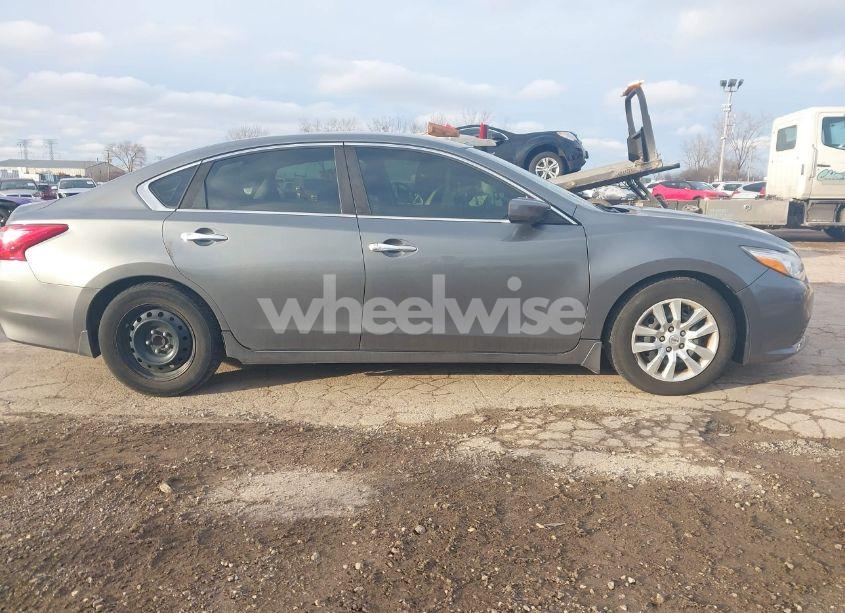 Photo 13 of 2017 Nissan Altima 2.5 S (VIN 1N4AL3AP0HC238889)