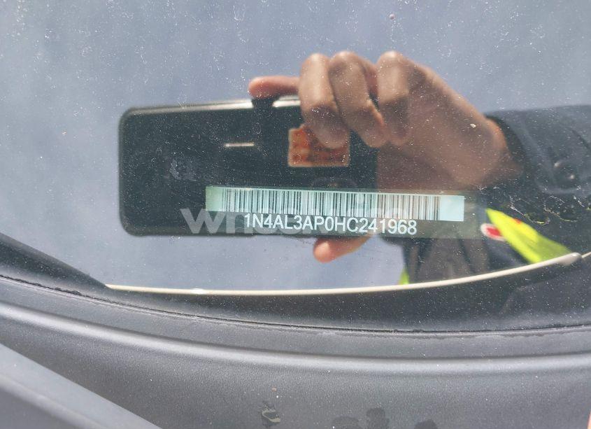 Photo 9 of 2017 Nissan Altima 2.5 S (VIN 1N4AL3AP0HC241968)