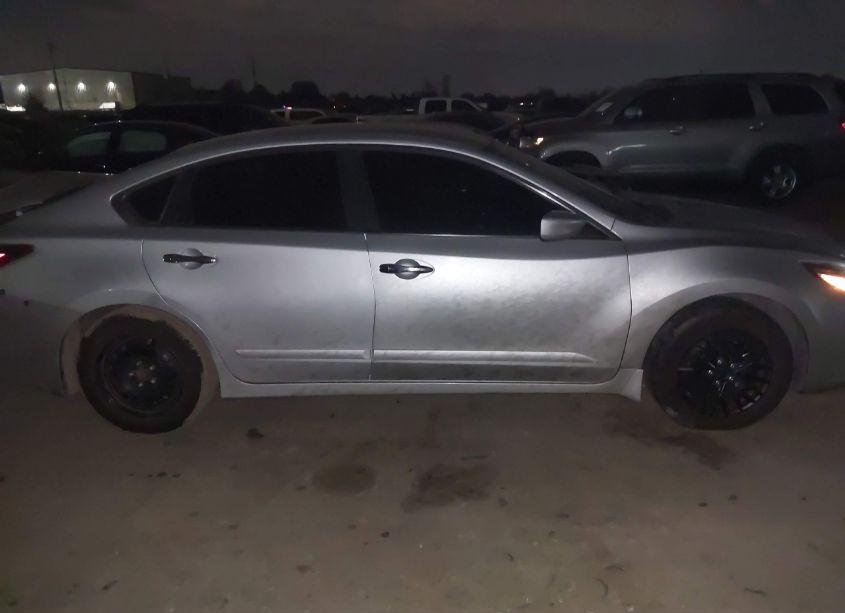 Photo 13 of 2017 Nissan Altima 2.5 S (VIN 1N4AL3AP0HC247267)