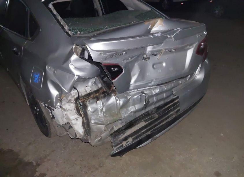 Photo 6 of 2017 Nissan Altima 2.5 S (VIN 1N4AL3AP0HC247267)