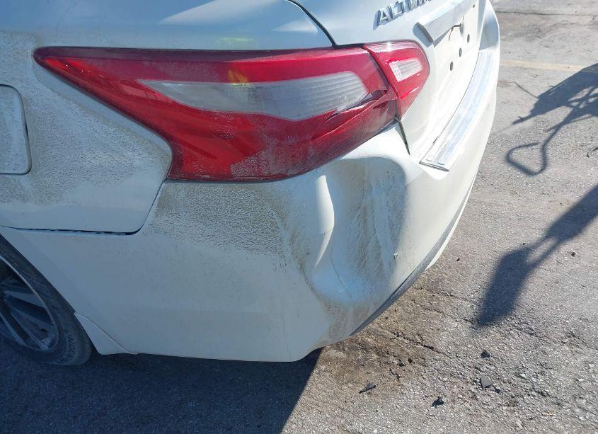 Photo 18 of 2017 Nissan Altima 2.5 SL (VIN 1N4AL3AP0HC252257)