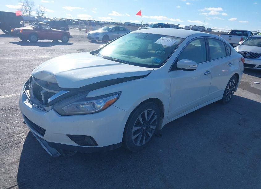 Photo 2 of 2017 Nissan Altima 2.5 SL (VIN 1N4AL3AP0HC252257)