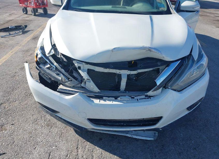 Photo 6 of 2017 Nissan Altima 2.5 SL (VIN 1N4AL3AP0HC252257)