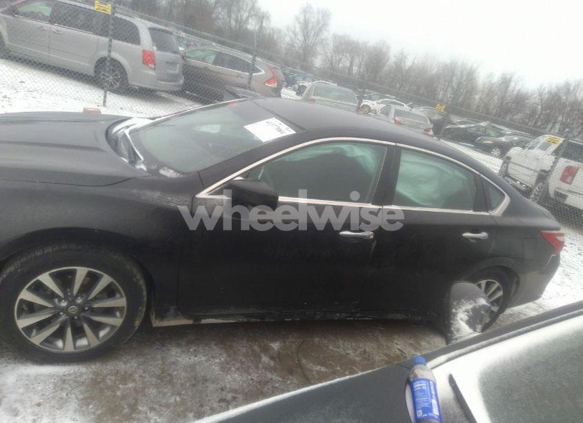 Photo 15 of 2017 Nissan Altima 2.5 SV (VIN 1N4AL3AP0HC258477)