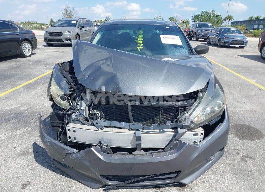 Photo 6 of 2017 Nissan Altima 2.5 SR (VIN 1N4AL3AP0HC259676)