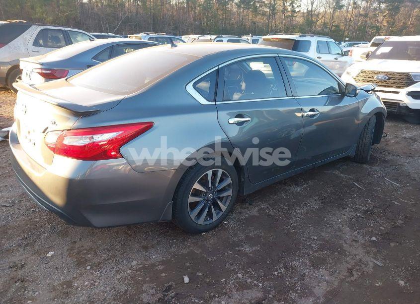 Photo 4 of 2017 Nissan Altima 2.5 SL (VIN 1N4AL3AP0HC267194)