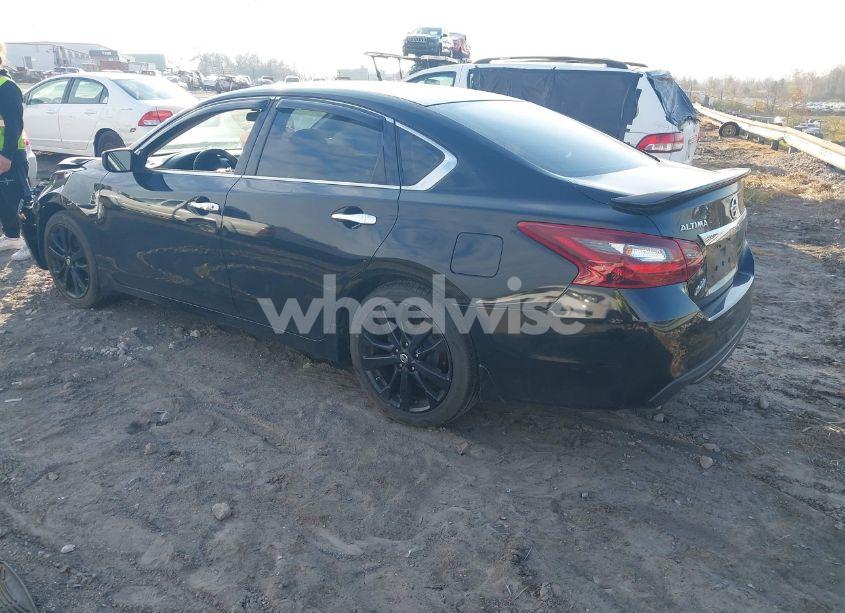 Photo 3 of 2017 Nissan Altima 2.5 SR (VIN 1N4AL3AP0HC267275)
