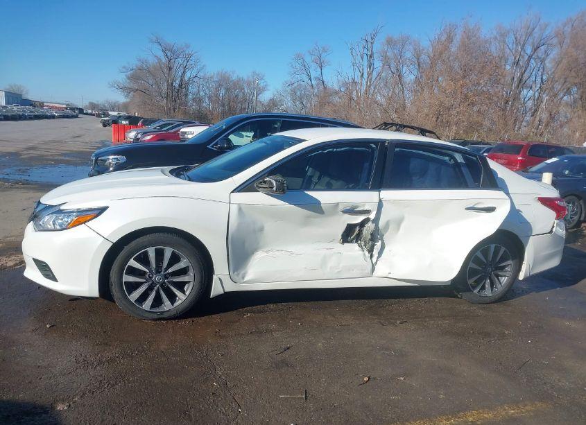Photo 14 of 2017 Nissan Altima 2.5 SV (VIN 1N4AL3AP0HC284237)