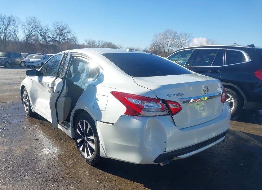 Photo 3 of 2017 Nissan Altima 2.5 SV (VIN 1N4AL3AP0HC284237)