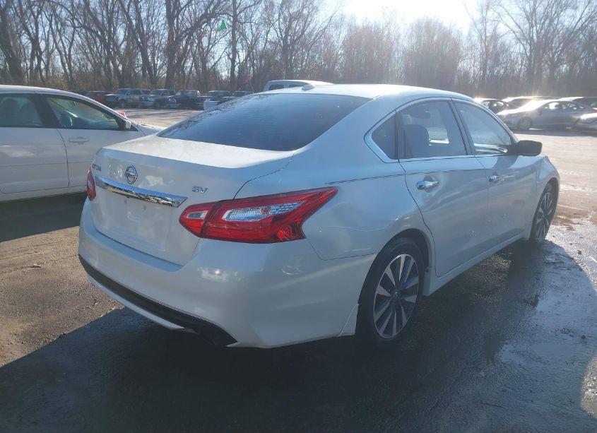 Photo 4 of 2017 Nissan Altima 2.5 SV (VIN 1N4AL3AP0HC284237)