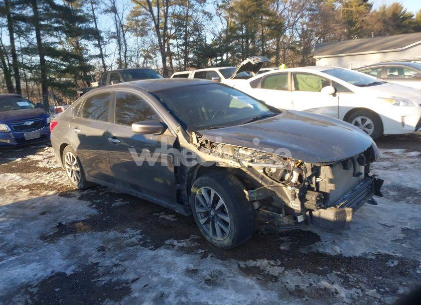 2017 Nissan Altima 2.5 SV (VIN 1N4AL3AP0HC286702) main photo