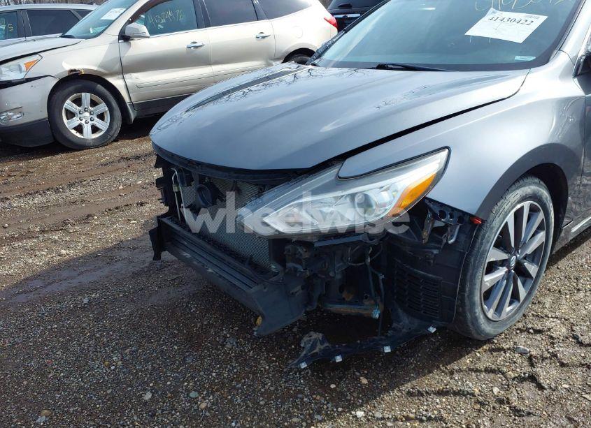 Photo 18 of 2017 Nissan Altima 2.5 SV (VIN 1N4AL3AP0HC286702)