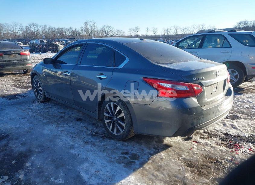 Photo 3 of 2017 Nissan Altima 2.5 SV (VIN 1N4AL3AP0HC286702)
