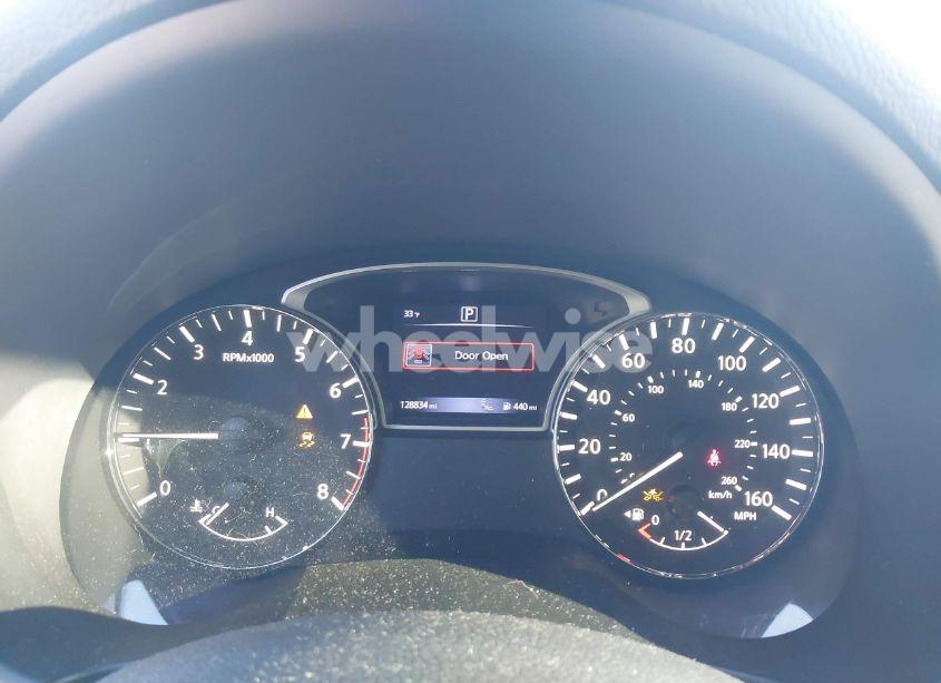 Photo 7 of 2017 Nissan Altima 2.5 SV (VIN 1N4AL3AP0HC286702)