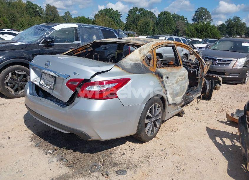 Photo 4 of 2017 Nissan Altima 2.5 SV (VIN 1N4AL3AP0HC290376)