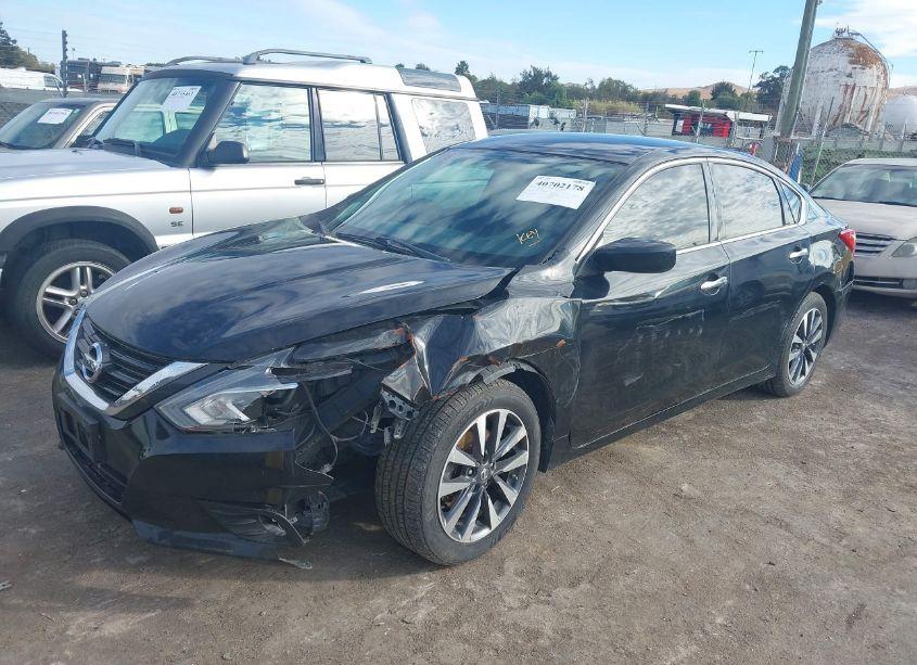 Photo 2 of 2017 Nissan Altima 2.5 SV (VIN 1N4AL3AP0HC290412)
