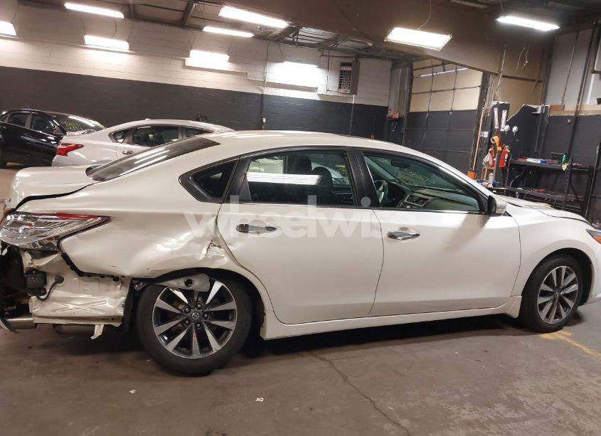 Photo 13 of 2017 Nissan Altima 2.5 SV (VIN 1N4AL3AP0HC294508)