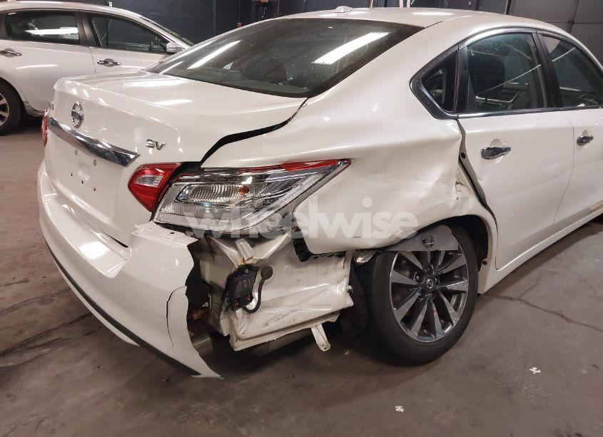 Photo 6 of 2017 Nissan Altima 2.5 SV (VIN 1N4AL3AP0HC294508)