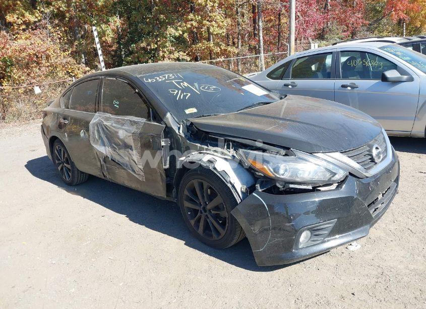 2017 Nissan Altima 2.5 SR (VIN 1N4AL3AP0HC483269) main photo