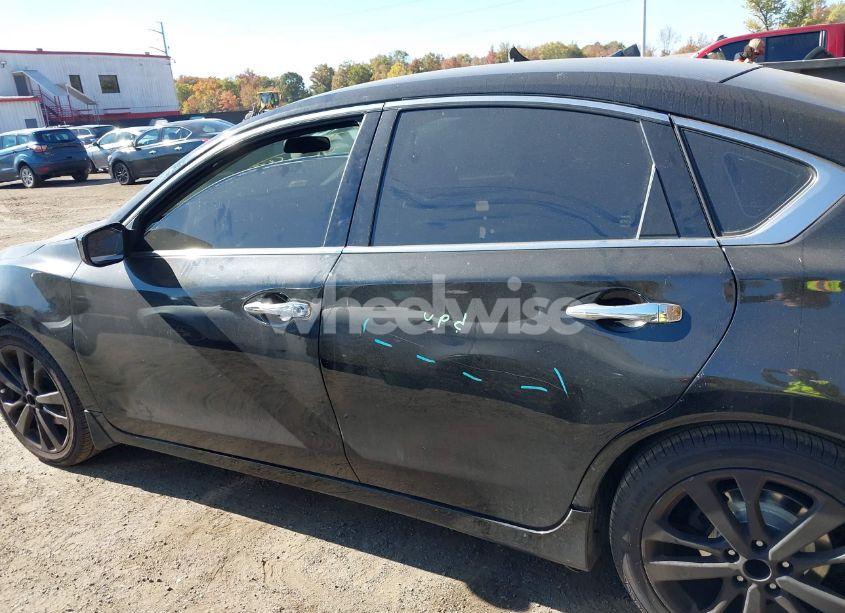 Photo 14 of 2017 Nissan Altima 2.5 SR (VIN 1N4AL3AP0HC483269)