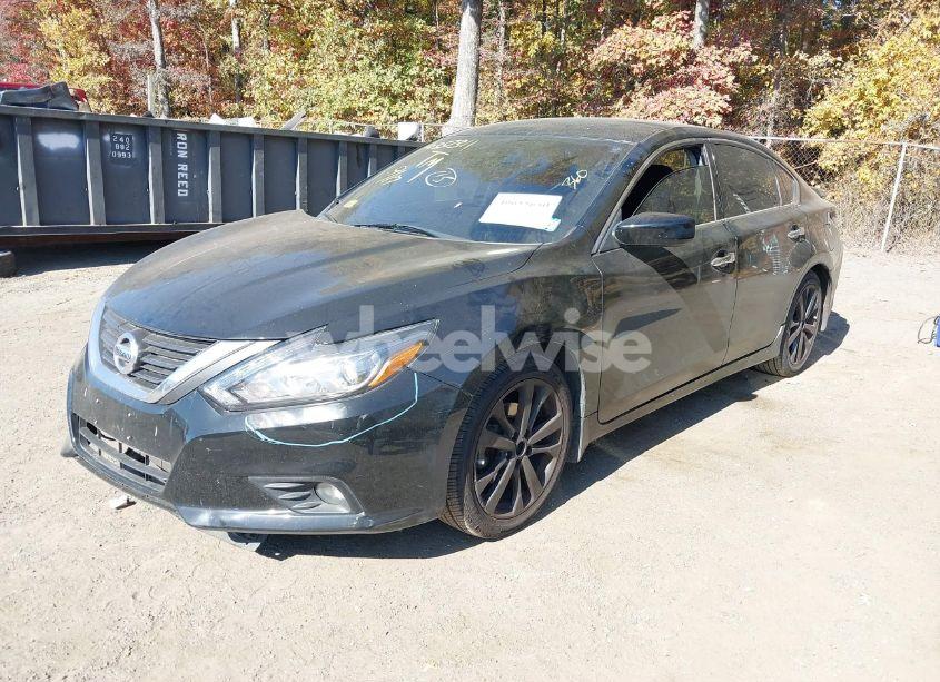 Photo 2 of 2017 Nissan Altima 2.5 SR (VIN 1N4AL3AP0HC483269)