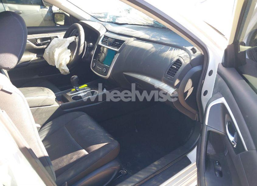 Photo 5 of 2017 Nissan Altima 2.5 SR (VIN 1N4AL3AP0HC483661)