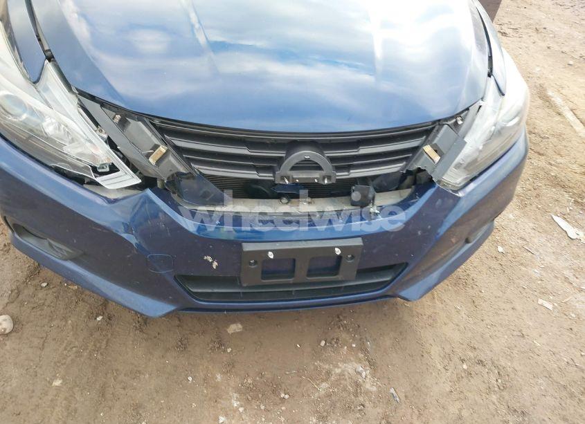 Photo 6 of 2017 Nissan Altima 2.5 SR (VIN 1N4AL3AP0HC487791)