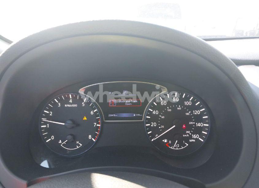 Photo 7 of 2017 Nissan Altima 2.5 SR (VIN 1N4AL3AP0HC492795)