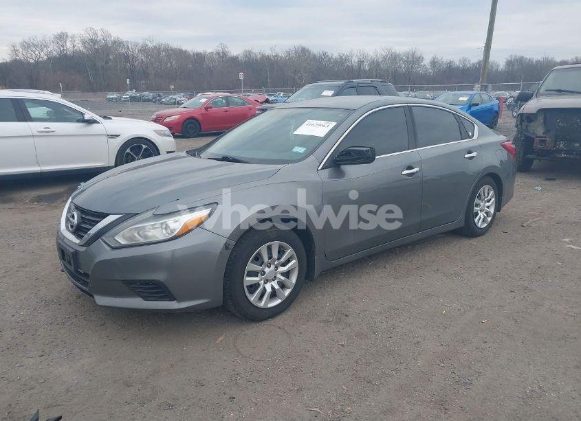 Photo 2 of 2017 Nissan Altima 2.5 S (VIN 1N4AL3AP0HC498094)