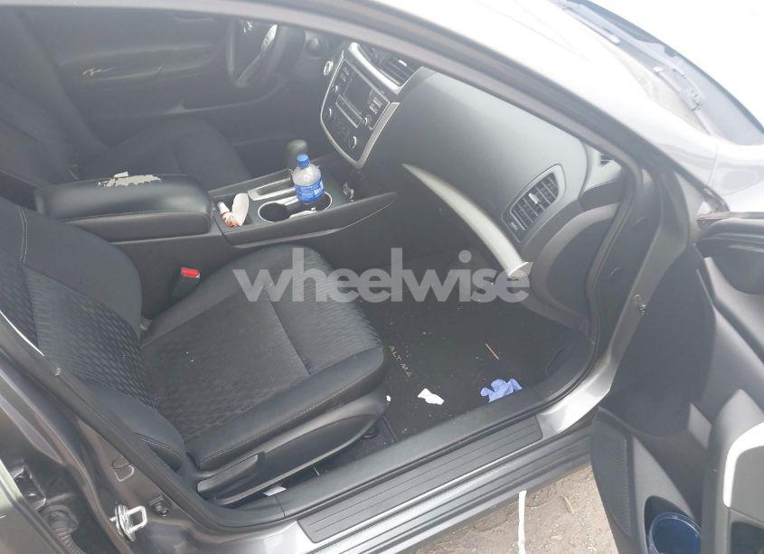 Photo 5 of 2017 Nissan Altima 2.5 S (VIN 1N4AL3AP0HC498094)