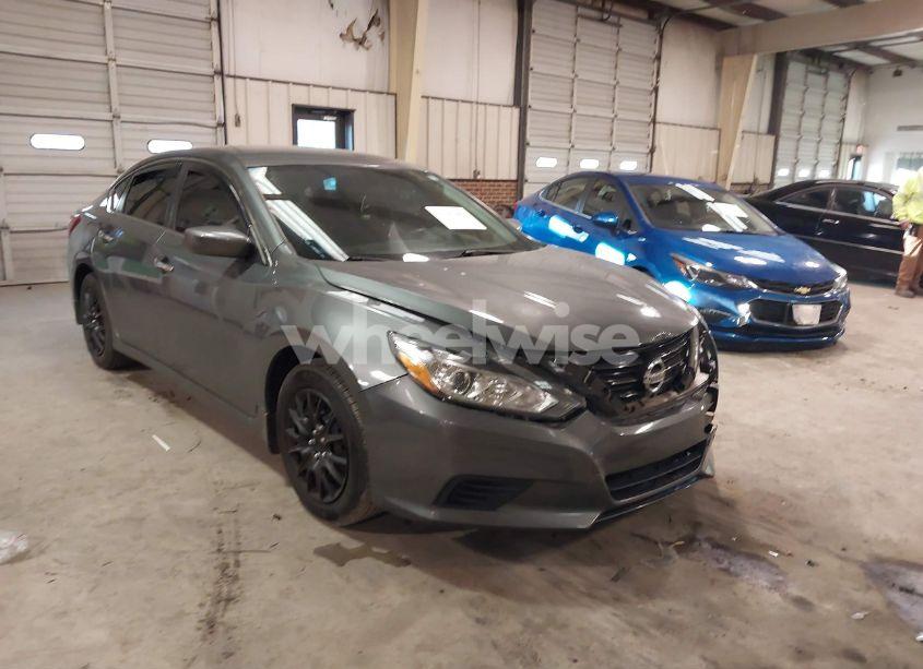 2017 Nissan Altima 2.5 S (VIN 1N4AL3AP0HC499083) main photo