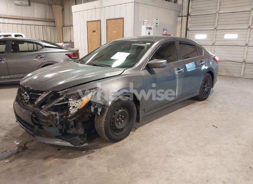 Photo 2 of 2017 Nissan Altima 2.5 S (VIN 1N4AL3AP0HC499083)