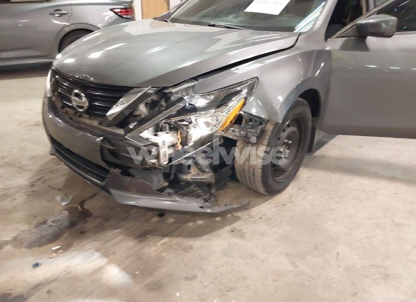 Photo 6 of 2017 Nissan Altima 2.5 S (VIN 1N4AL3AP0HC499083)