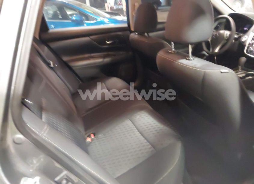 Photo 8 of 2017 Nissan Altima 2.5 S (VIN 1N4AL3AP0HC499083)