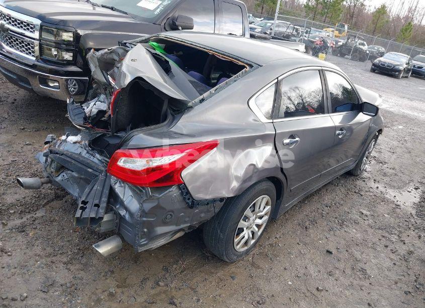 Photo 4 of 2017 Nissan Altima 2.5 S (VIN 1N4AL3AP0HN308623)