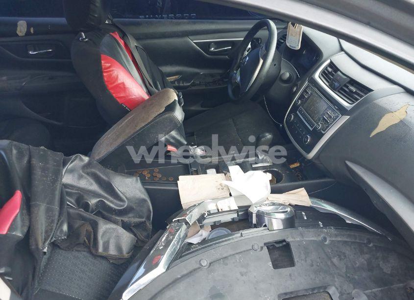 Photo 5 of 2017 Nissan Altima 2.5 S (VIN 1N4AL3AP0HN308623)