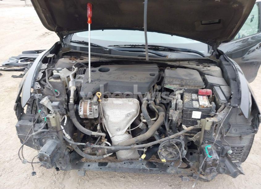 Photo 10 of 2017 Nissan Altima 2.5 SR (VIN 1N4AL3AP0HN309352)