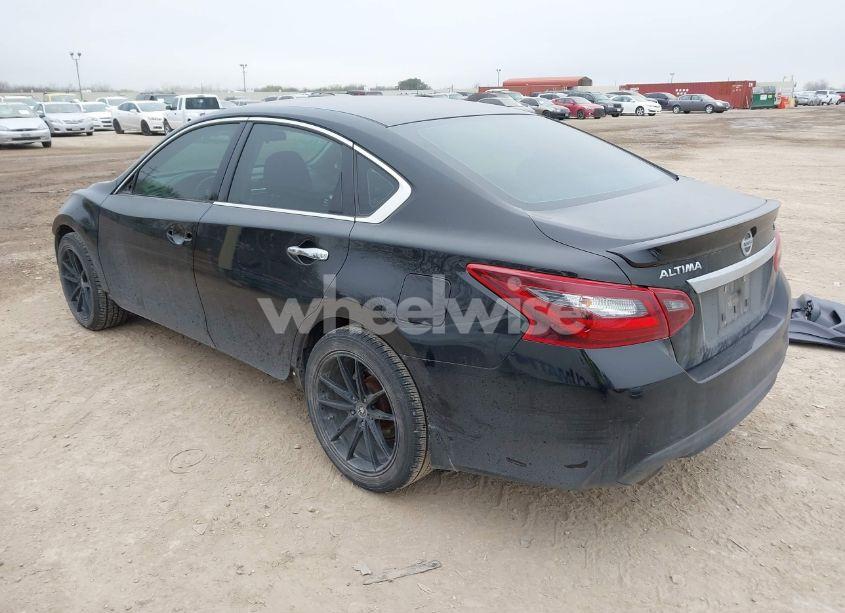 Photo 3 of 2017 Nissan Altima 2.5 SR (VIN 1N4AL3AP0HN309352)