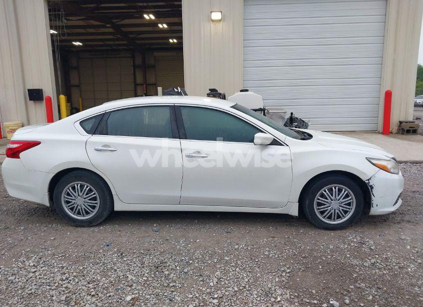 Photo 13 of 2017 Nissan Altima 2.5 S (VIN 1N4AL3AP0HN313045)