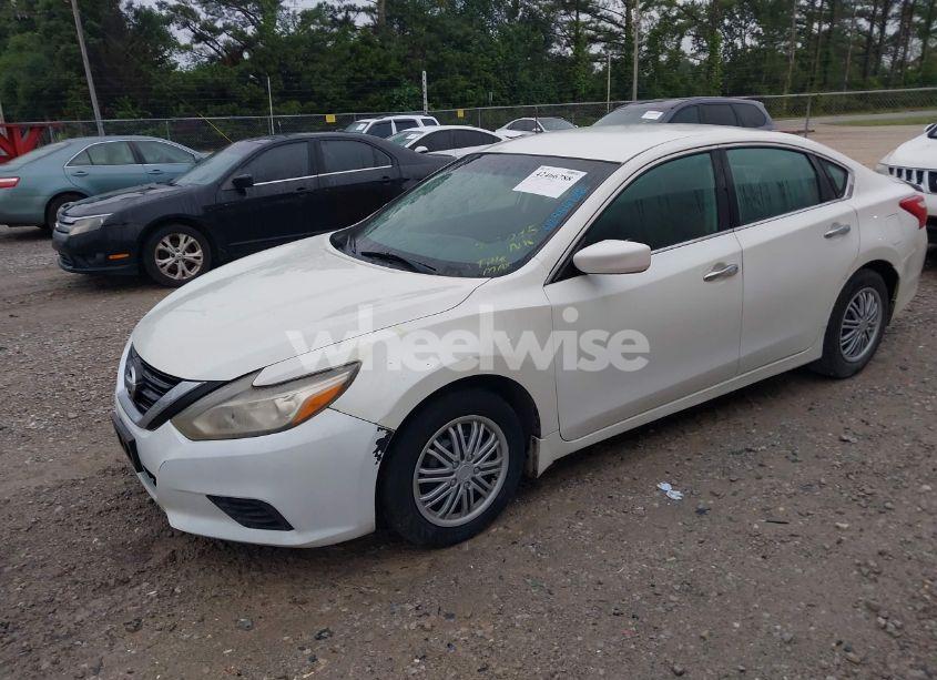 Photo 2 of 2017 Nissan Altima 2.5 S (VIN 1N4AL3AP0HN313045)